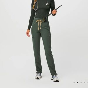 Figs Yola Skinny Scrub Pants in moss